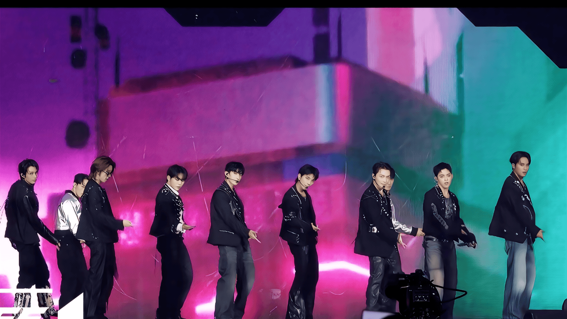 SEVENTEEN พิสูจน์ว่าไม่มีวันหยุดพัก เวิลด์ทัวร์ ยูนิตโชว์ และโปรเจกต์เดี่ยวเดินหน้าเต็มกำลัง