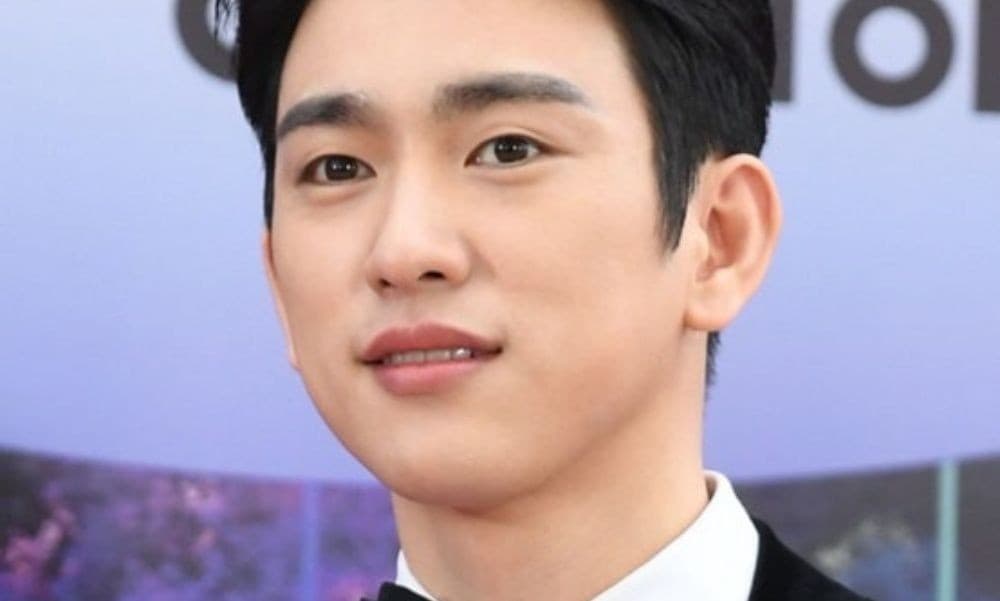 พัคจินยอง และ คิมมินจู เปล่งประกายเคมีในโปสเตอร์ใหม่ซีรีส์โรแมนซ์ JTBC 'Shining'