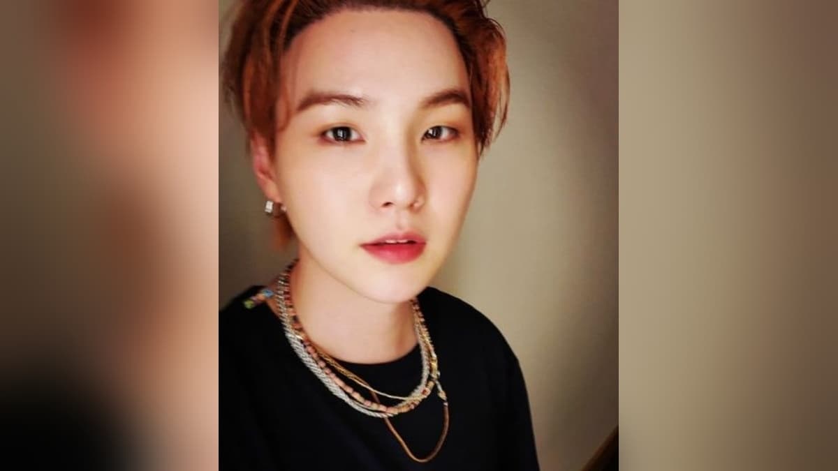 Suga ลบโพสต์วันเกิดหลังแฟนๆ พบข้อความลับในกล่องเค้ก