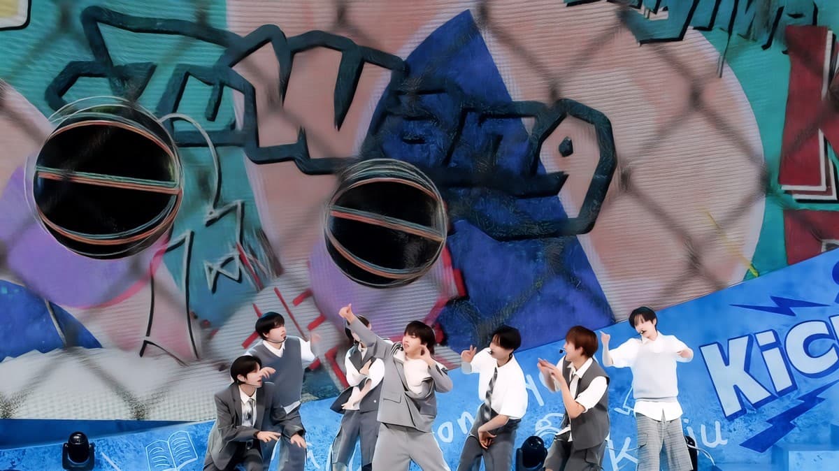 เกฮุนจาก KickFlip ทำให้ดาราจาก Single's Inferno 5 คิม มินจี หัวใจสั่นด้วยเสน่ห์อันเป็นธรรมชาติ