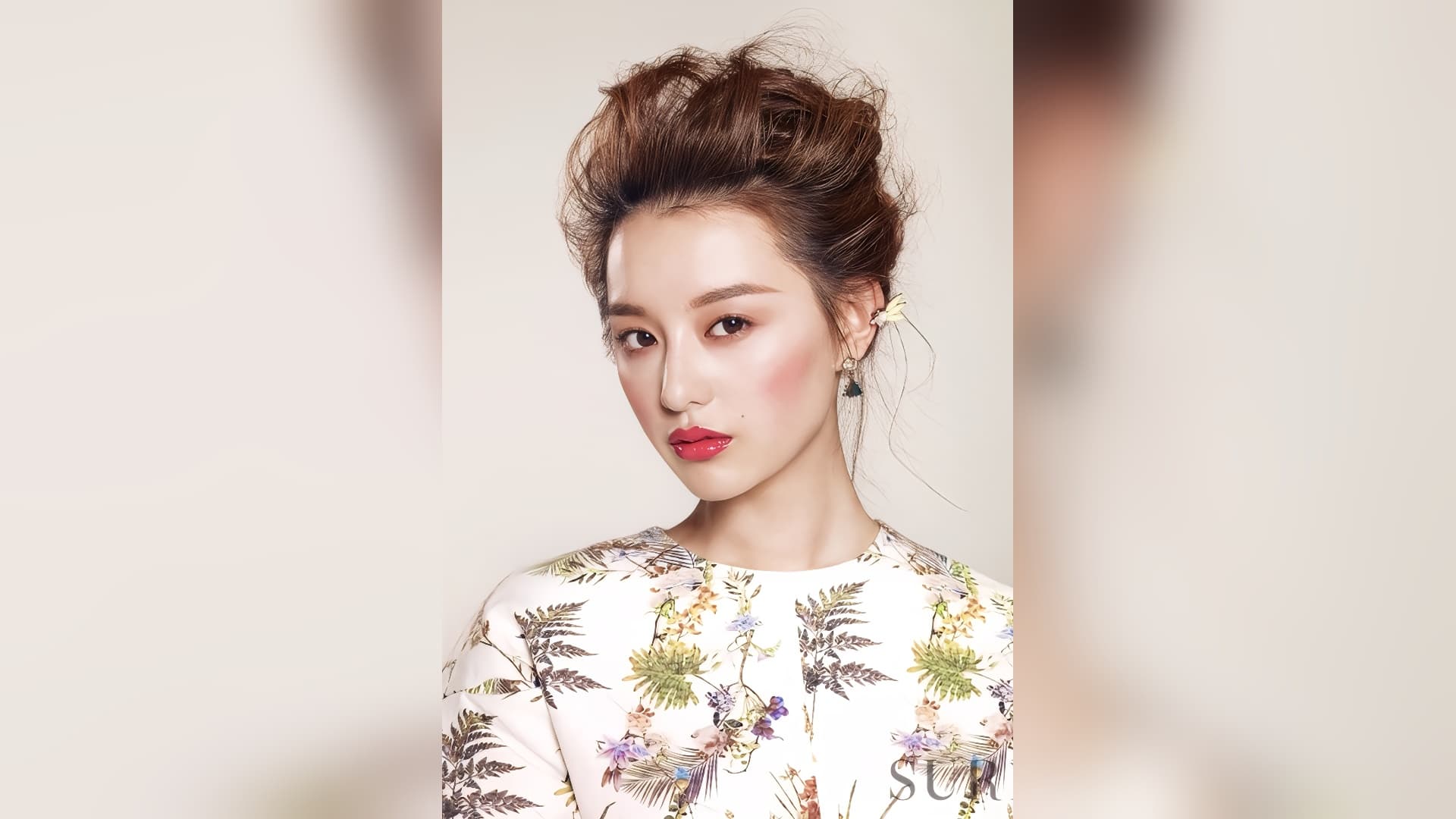 Kim Ji-won เปิดตัวทรงผมบ็อบสุดเก๋ในแฟชั่นบิวตี้ ก่อนเข้าฉาก Doctor X