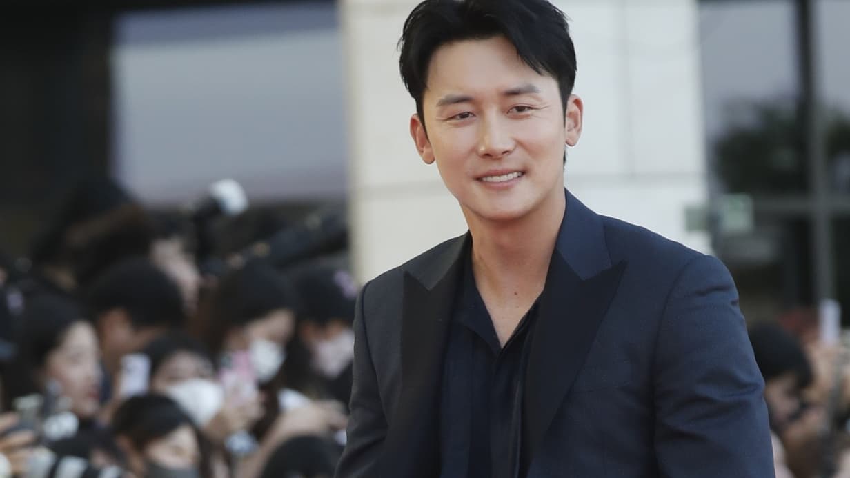 คิมจุนฮัน แปลงโฉมเป็นตัวร้ายผู้ทะเยอทะยานในซีรีส์ tvN เรื่อง "How to Become a Building Owner"
