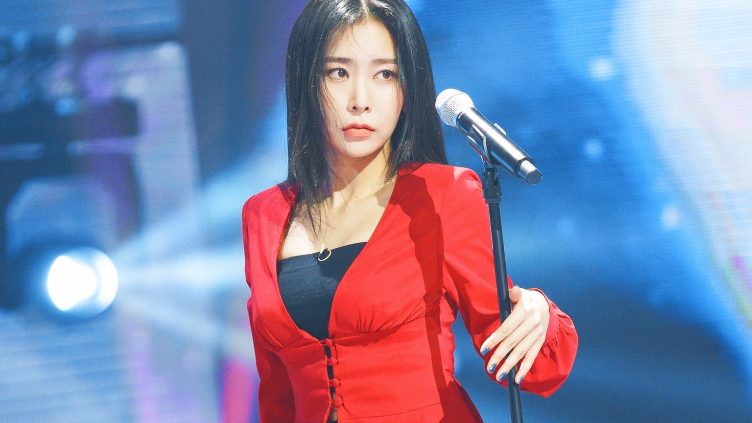 เส้นทาง 16 ปีของ Heo Chan-mi สู่เวทีที่สองของ K-Pop