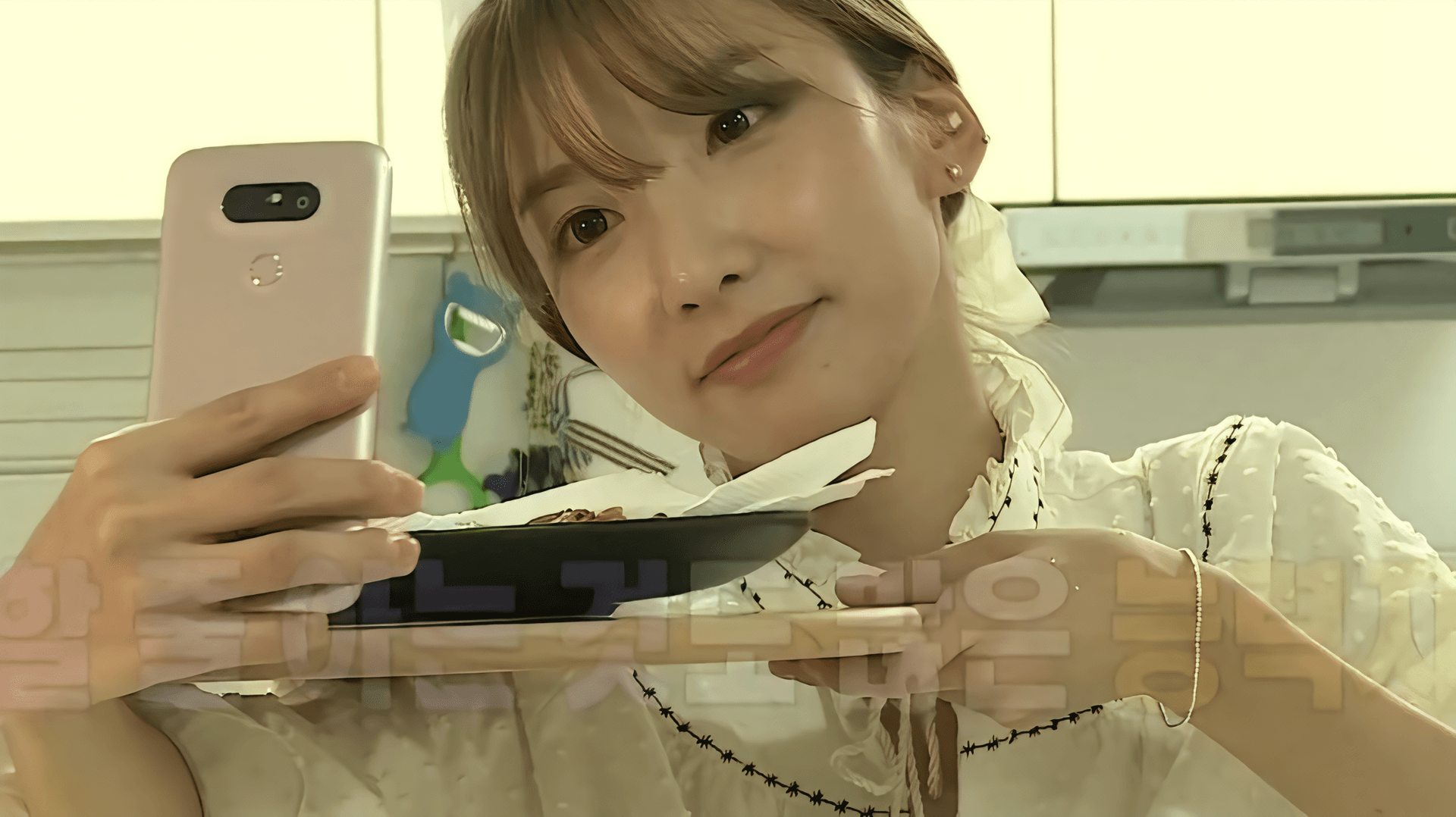 จอนฮยอนมู ขนเตาอบยักษ์-แกล้งด้วยคุกกี้ดูไบ ทำอันแจฮยอนหัวเราะจนหยุดไม่ได้ใน I Live Alone