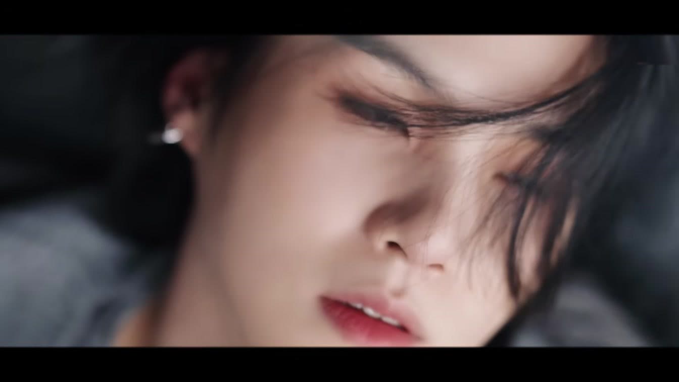 SUGA ผสานเสียงดนตรีโบราณของเกาหลีเข้ากับ K-pop สมัยใหม่ได้อย่างไร