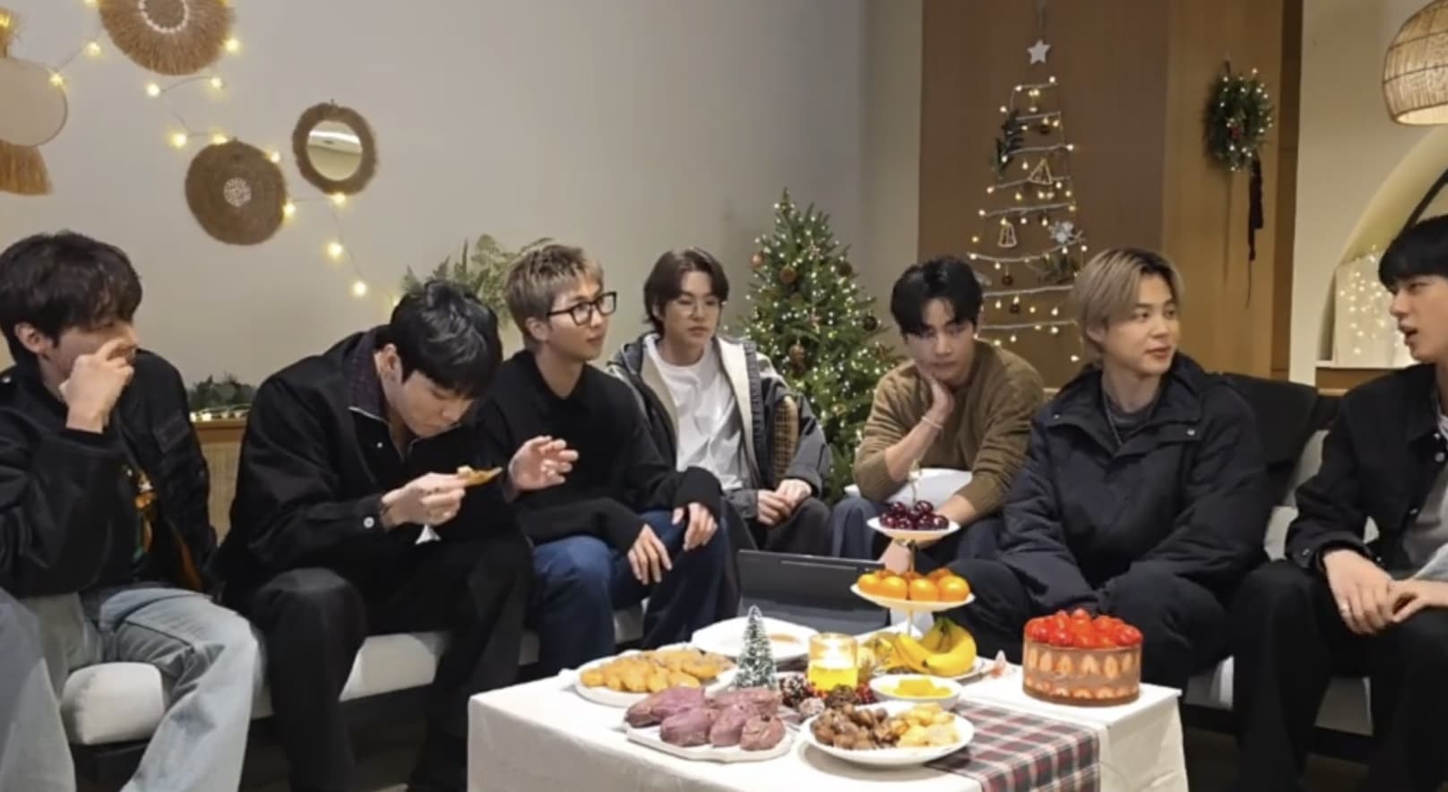 BTS ทำลายสถิติพรีออเดอร์ด้วย ARIRANG: 4.06 ล้านชุดใน 7 วัน สร้างประวัติศาสตร์ใหม่ให้ K-Pop